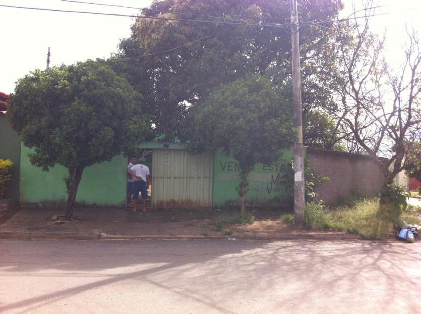 Casa barata 450 mts de área na Vila Pedroso.