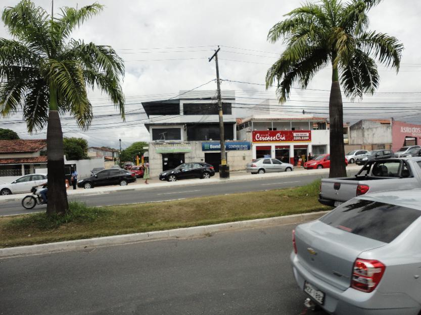 Salas comerciais Av. Dorival Caimme R$5.000,00