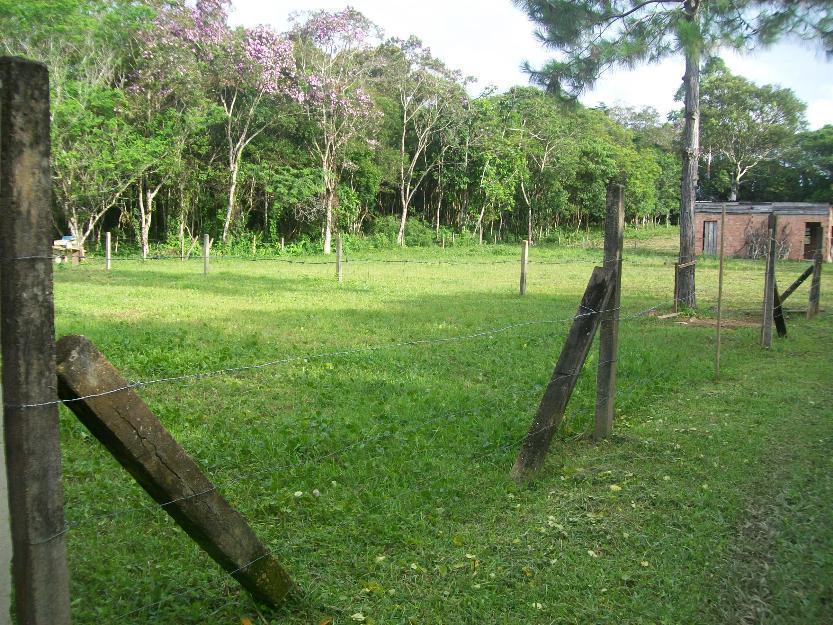 Linda chacara bem localizado pronto para construir.
