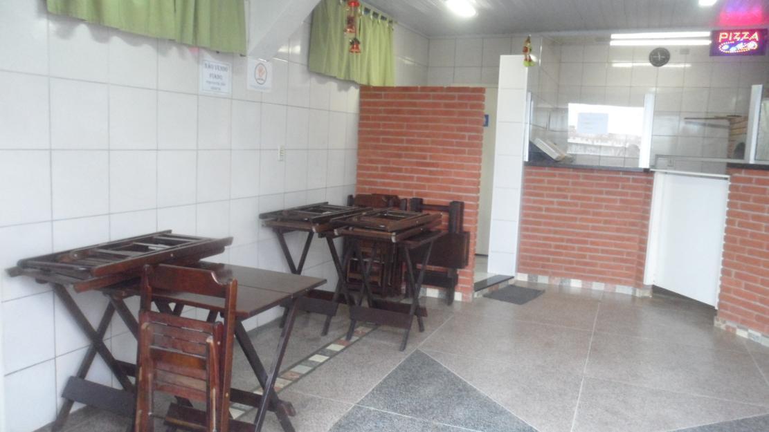 vendo ponto de uma pizzaria com excelente clientela , 3 anos de portas abertas