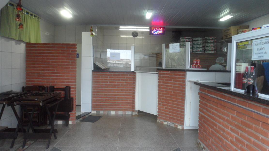 vendo ponto de uma pizzaria com excelente clientela , 3 anos de portas abertas