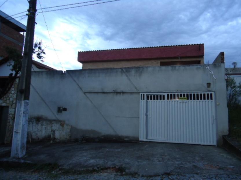 Casa grande no São Luis, 3 quartos, sala, copa, cozinha, coz. caipira, 2 Vg, Cod. 264.