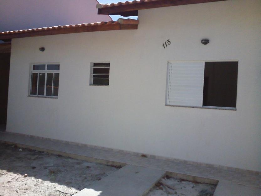 Casa no Jd. Grandesp Itanhaém 500mts da praia