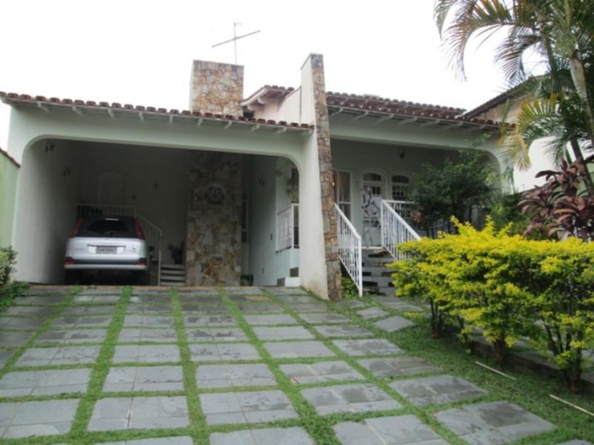 Casa situada Na Vila Suissa - Mogi das Cruzes - ótima Localização e Belíssimo Acabamento