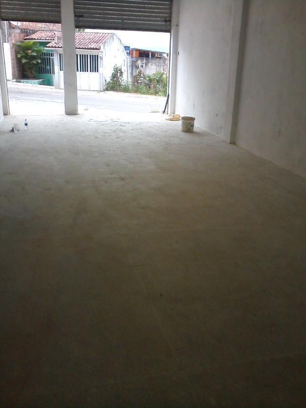 ponto comercial com casa 2/4  em cima, entrego reformado ate piso cliente escolhe, pintura