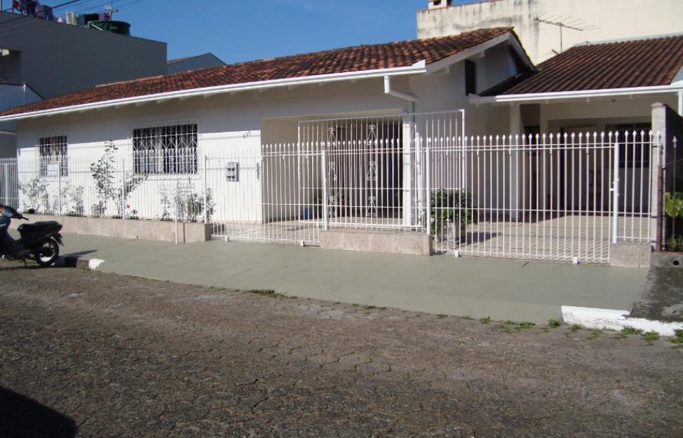 Casa 1 quarto a 700m da praia - Balneário Camboriú