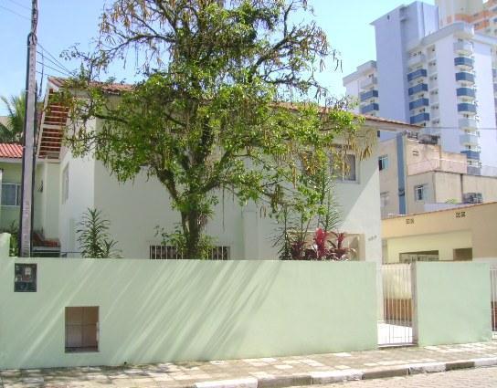 Casa Ampla para Grupos Grandes - a 450m da praia Balneário Camboriú