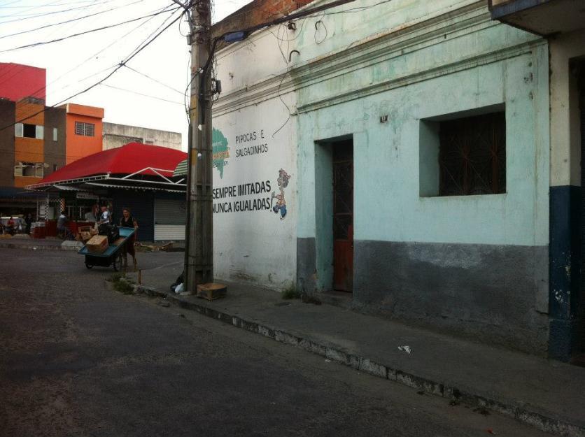 Oportunidade Unica, casa comercial localizada bem no centro de Cauaru
