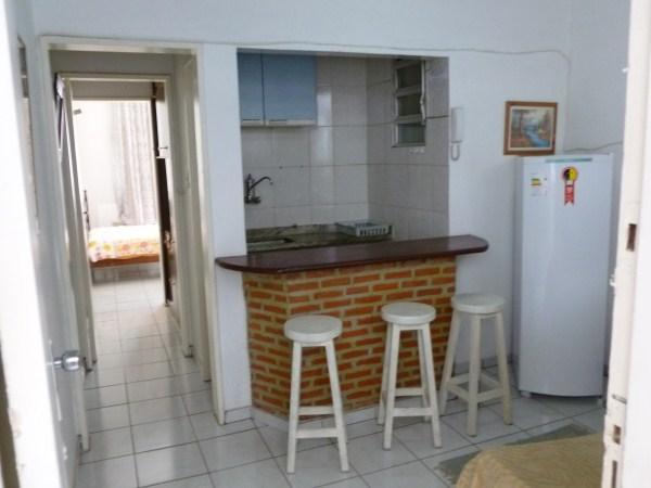 Apartamento COPACABANA próximo MAR 1 Quarto e Sala separados - Posto 5 - DIÁRIA R$ 140,00