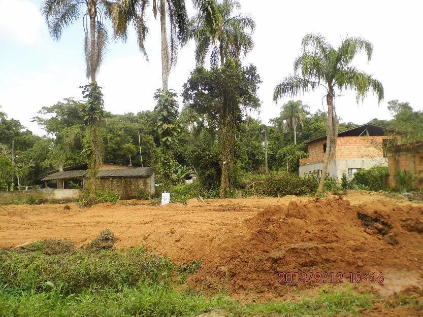 Terreno pronto para construir  rua Guiné ao lado do Mercado Bona, bairro Sandra Regina