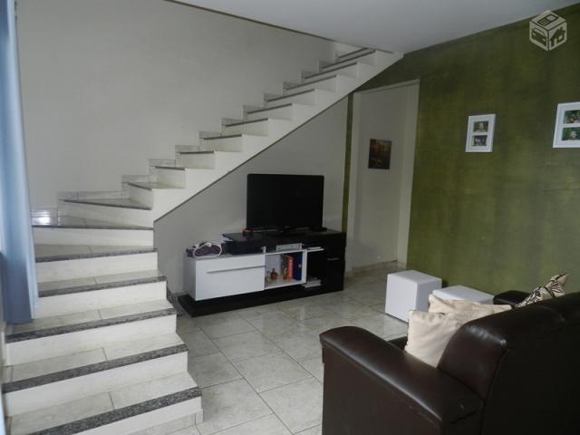Casa duplex com 2 quartos,Extensão Serramar