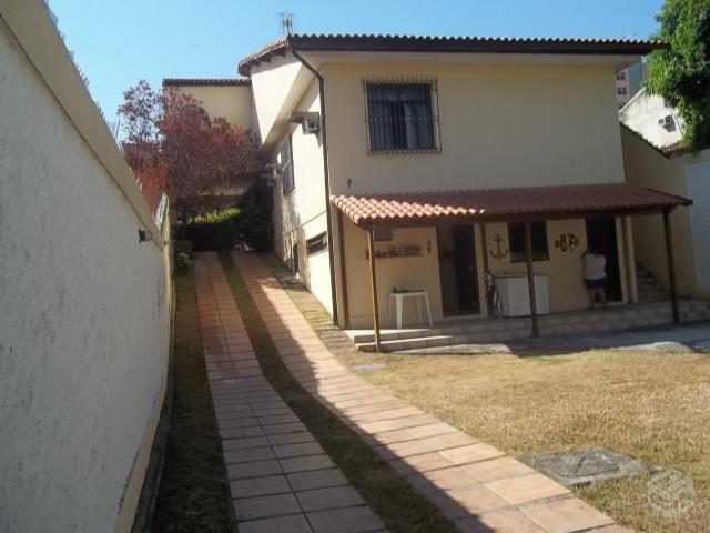 Esplendorosa casa no centro de Nilópolis