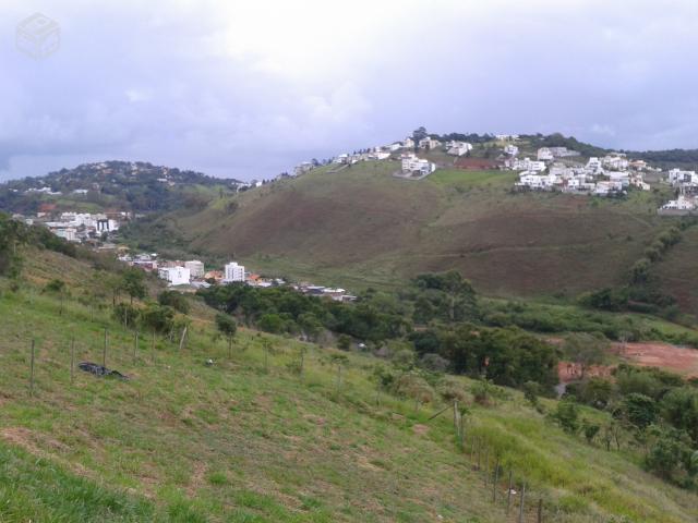 Terreno no Condomínio Via do Sol