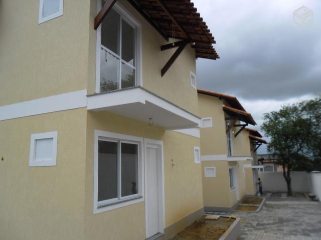 Casa Duplex 2qts c suíte, boa localização