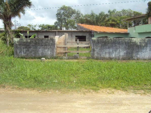Casa barata a 800 metros da praia em Itanhaém/SP