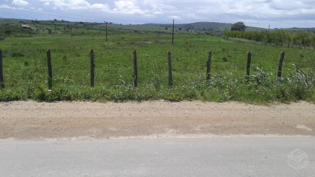 Terreno com 01 hectare na área rural em Gravatá/PE