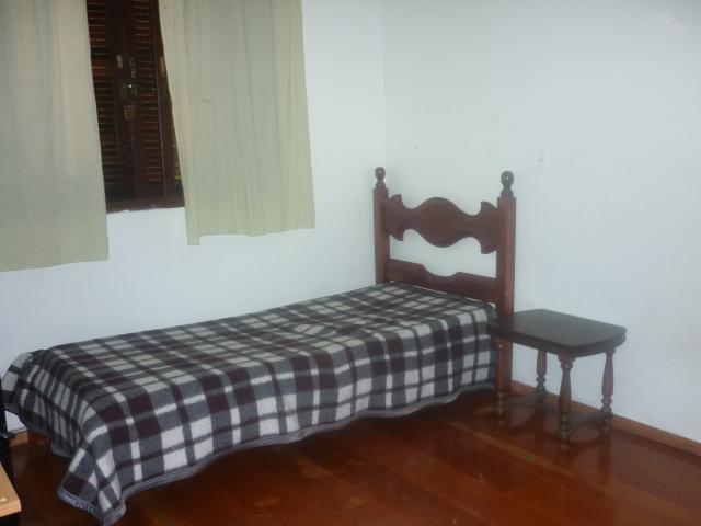 Quarto para copa em casa de familia