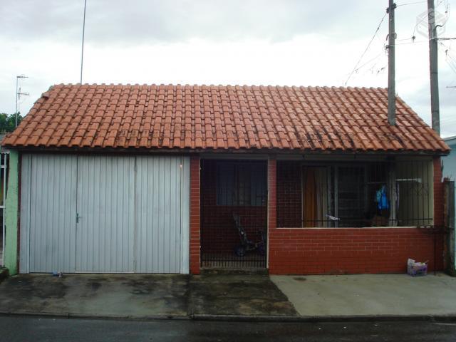 Casa 3 dormitórios no Sítio Cercado