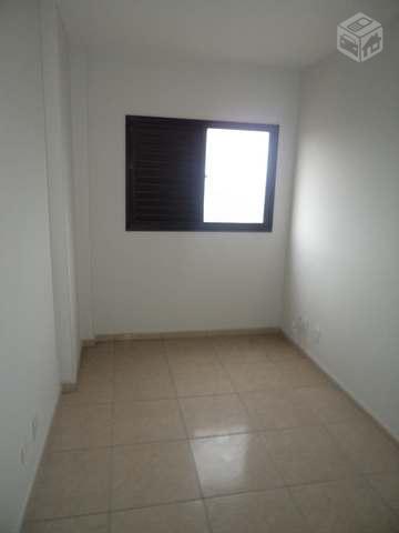 Apartamento 01 dormitório com garagem