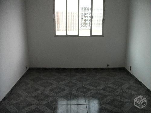 Otimo Apto tipo casa de vila 02Qts vazio ac carta