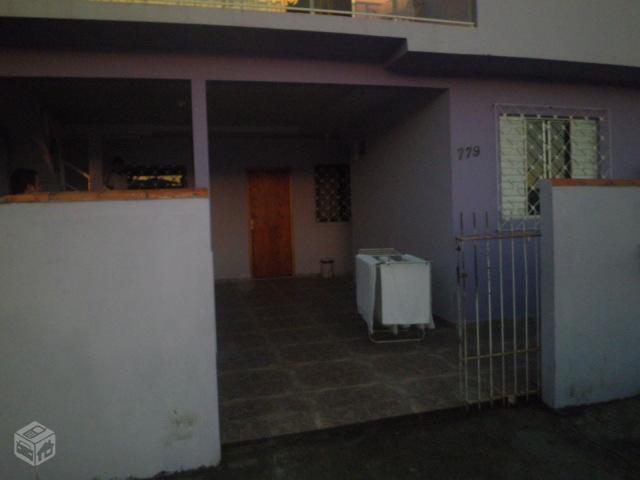 2 Casas + 1 Quitinete no Centro de Camboriú.302