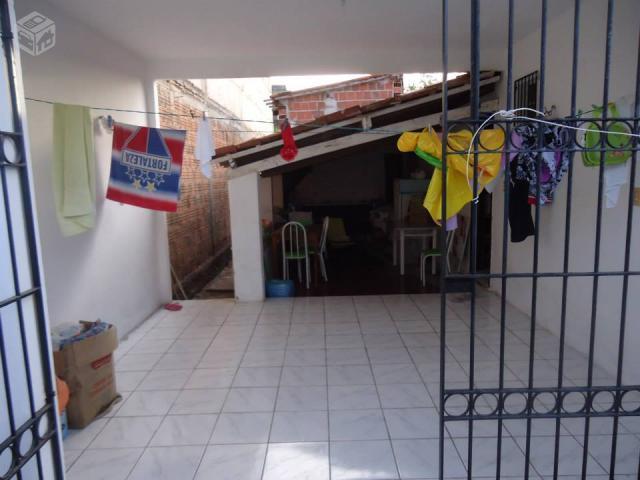 Linda casa no bairro Conjunto Ceará