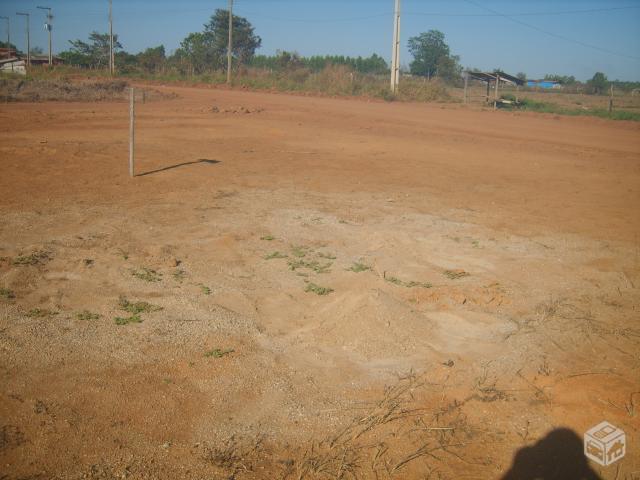 Terreno de esquina, troco. e venndo