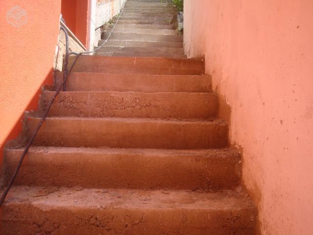 Boa casa composta de 3 quartos