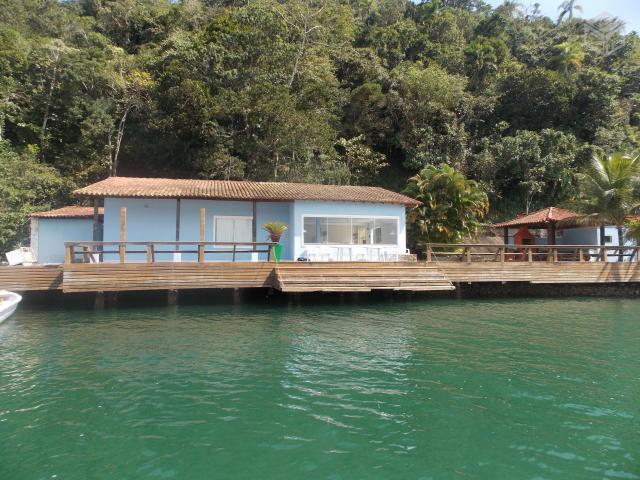 Casa na Ilha em Angra dos Reis - RJ