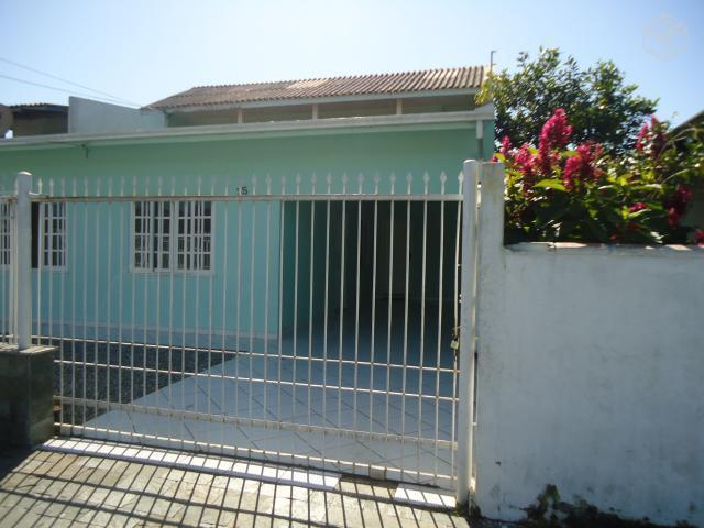 Casa com dois dormitórios no bairro Bambuzal