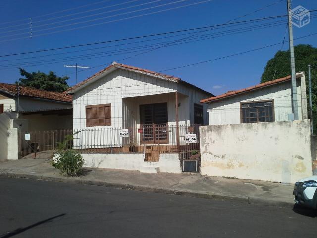 Duas Casas no mesmo terreno Vl. Soler Pirapozinho