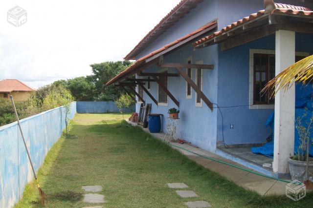 Ótima casa em condomínio, com praia particular