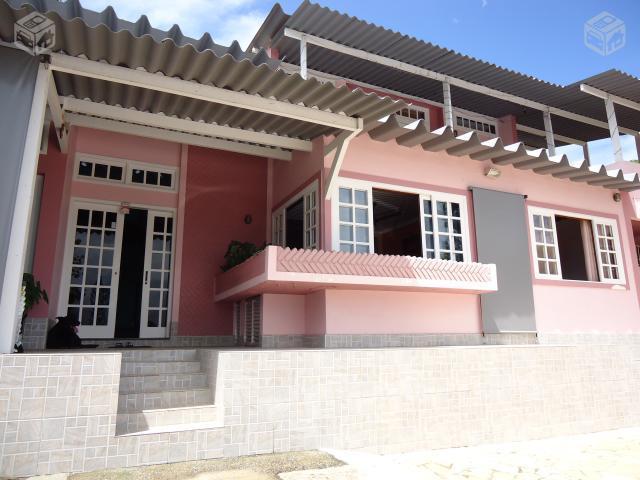 Belíssima casa no bairro Areal - Araruama