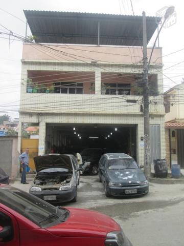 Excelente casa com lojão e terraço, docs OK