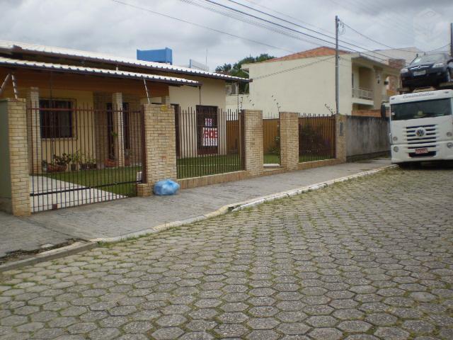 Casa 3 Dorm, no centro de Balneario Camboriu