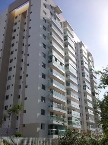 Apartamento 2/4 com Dependência em Alphaville