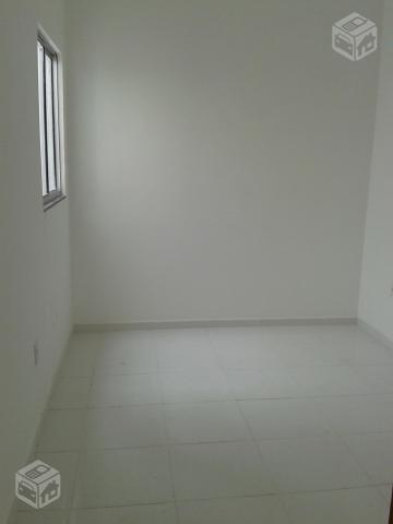 Linda Casa Linear, 2qts e Garagem em Cabuçú N.I