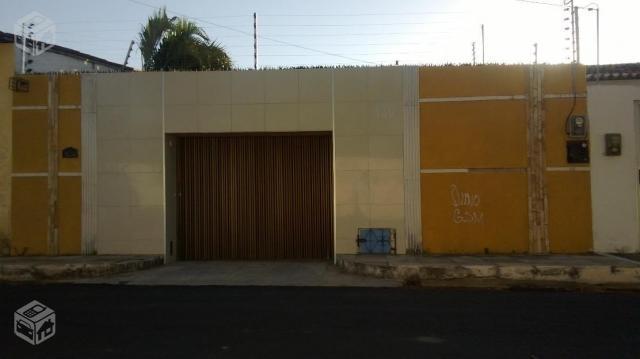 Linda casa no conjunto ceara