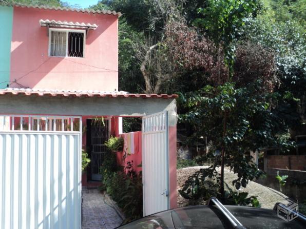 Linda casa duplex 2quartos Campo Grande Rj