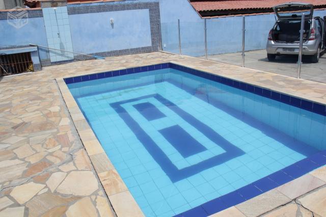 Casa c/piscina na rua da praia de figueira arraial