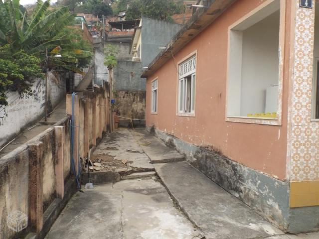 Madureira Casa próx BRT mercadão Salão 2Qt Quintal