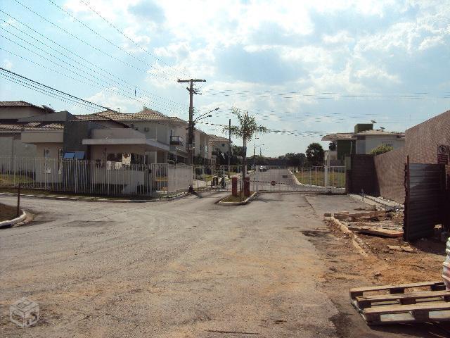 Casa terrea Cond Village das Américas 3suítes 300M