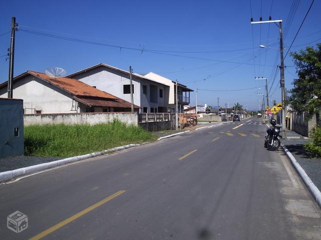 Oportunidade imperdível - Terreno grande em bairro