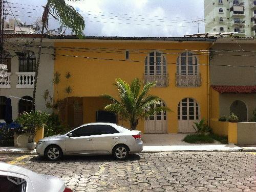 Casa Excelente - Vila Fechada