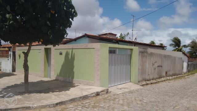 Casa com Ótima Localização na Z.Norte