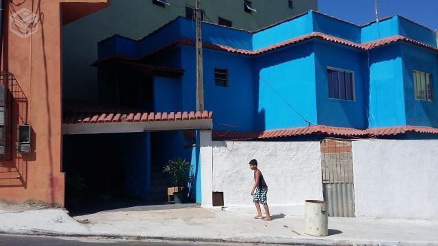 Casa em bairro Maracanã, Cariacica - ES