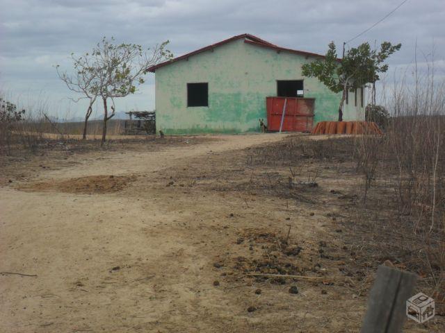 Casa com terreno em itapiuna