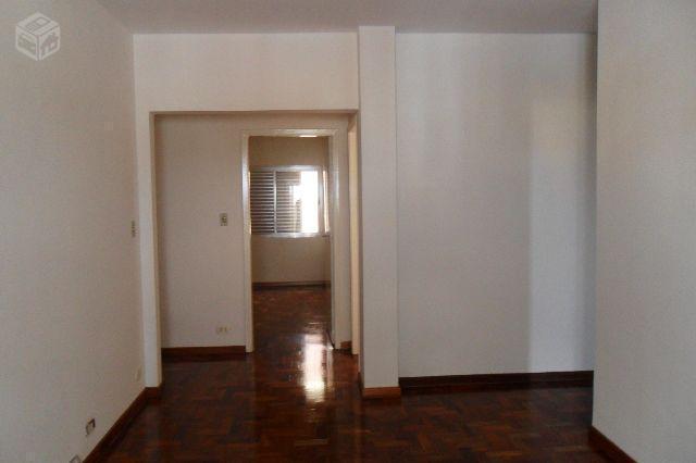 Apartamento de 02 dorms. na Liberdade