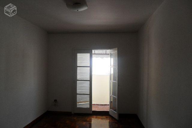 Apartamento de 02 dorms. na Liberdade