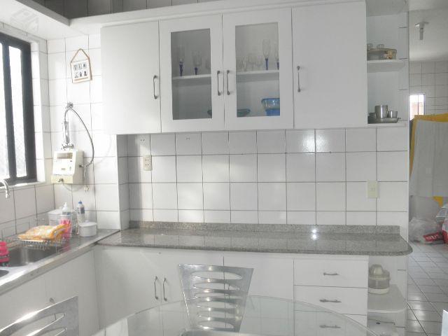 Apartamento na Aldeota com 143m², 3 suítes, 2 vaga